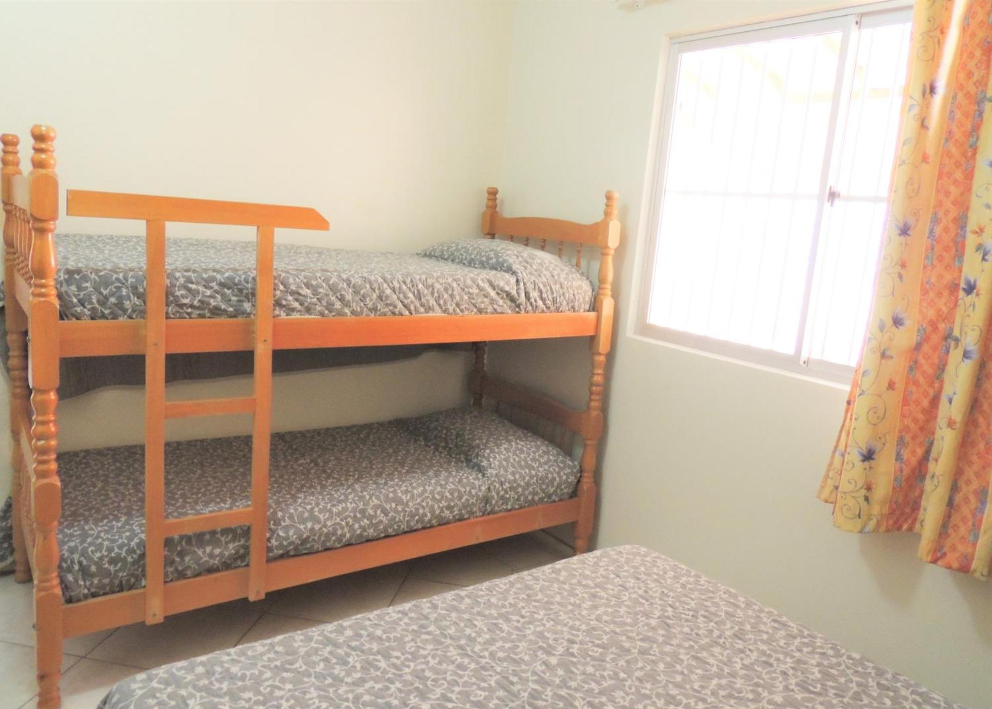 דירות בומבינאס Residencial Kelly Cristina מראה חיצוני תמונה