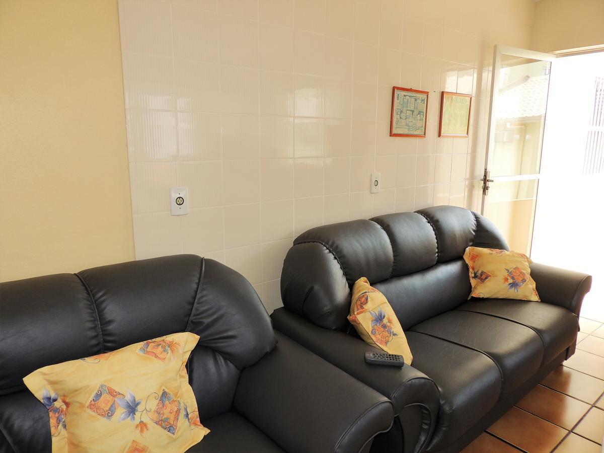 דירות בומבינאס Residencial Kelly Cristina מראה חיצוני תמונה