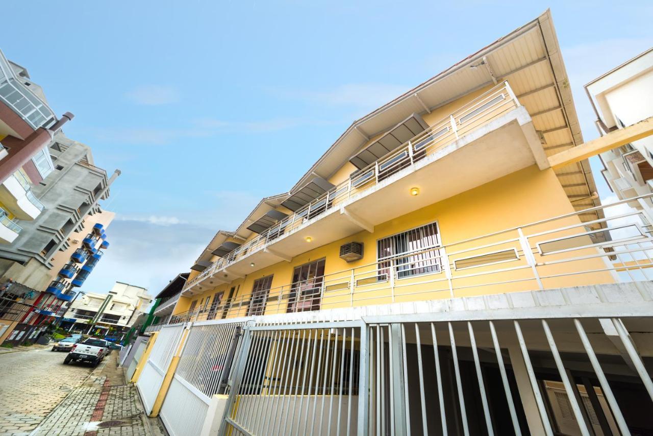 דירות בומבינאס Residencial Kelly Cristina מראה חיצוני תמונה